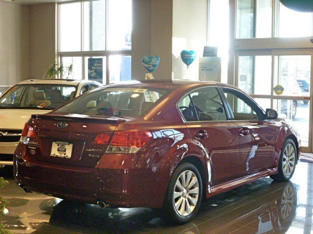 Subaru Legacy 2010 photo 4