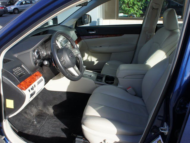 Subaru Legacy 2010 photo 3