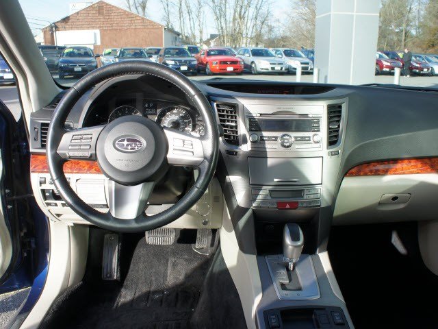 Subaru Legacy 2010 photo 5