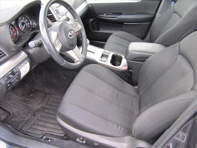 Subaru Legacy 2010 photo 3
