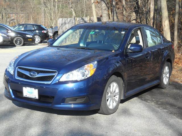 Subaru Legacy 2010 photo 2