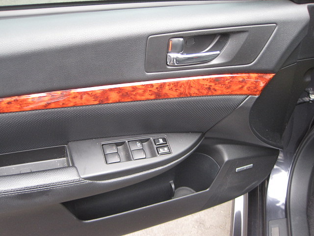 Subaru Legacy 2010 photo 5