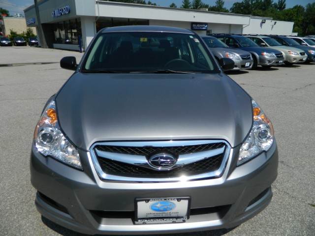Subaru Legacy 2010 photo 1
