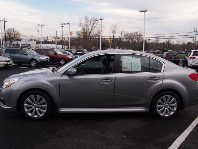 Subaru Legacy 2010 photo 4