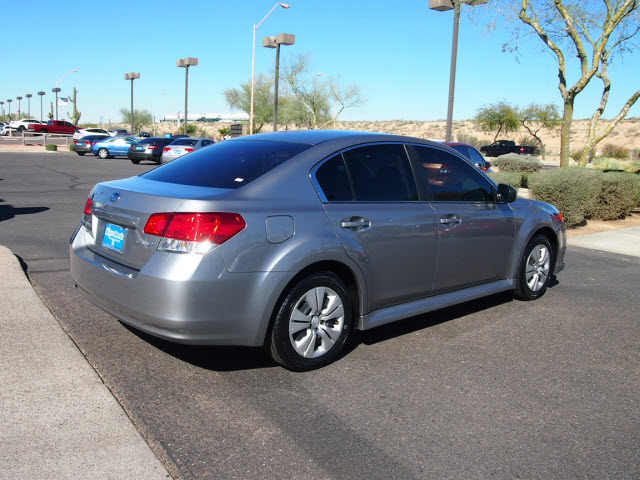 Subaru Legacy 2010 photo 4