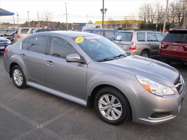 Subaru Legacy 2010 photo 2