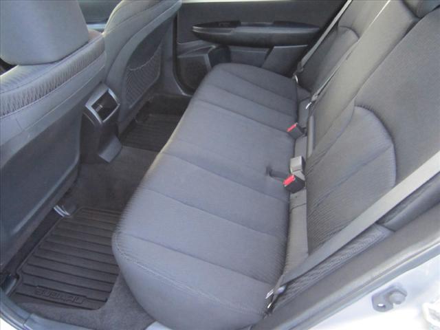Subaru Legacy 2010 photo 4