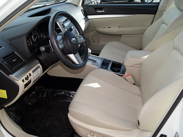 Subaru Legacy 2010 photo 5