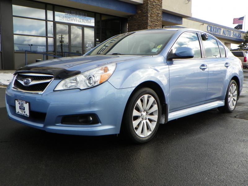 Subaru Legacy 2010 photo 1