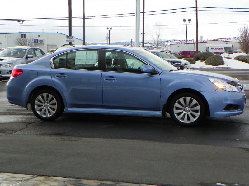 Subaru Legacy 2010 photo 4
