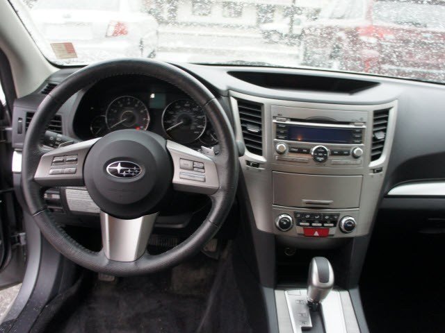 Subaru Legacy 2010 photo 5