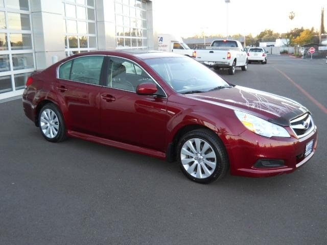 Subaru Legacy 2010 photo 3