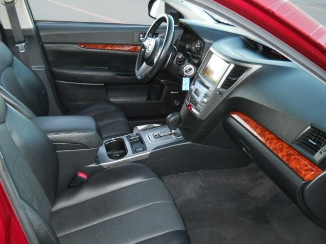 Subaru Legacy 2010 photo 5