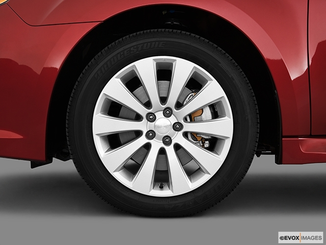 Subaru Legacy 2010 photo 2