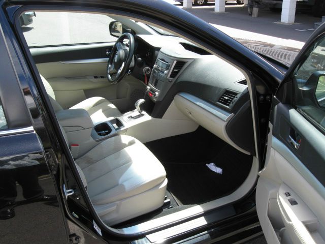 Subaru Legacy 2010 photo 3