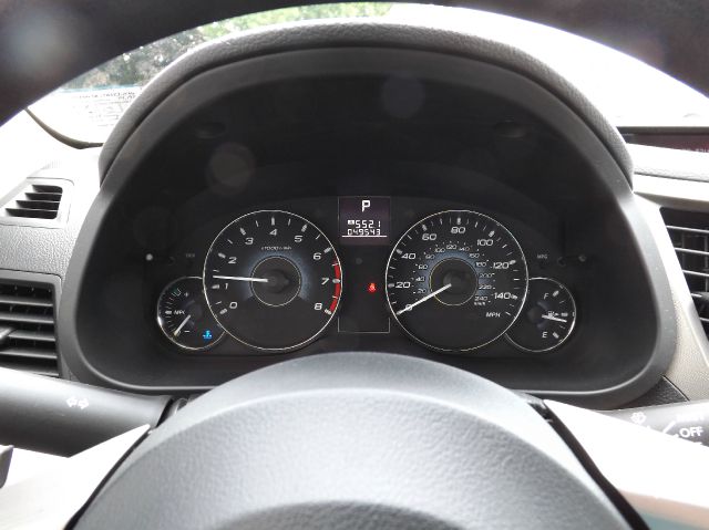 Subaru Legacy 2010 photo 4