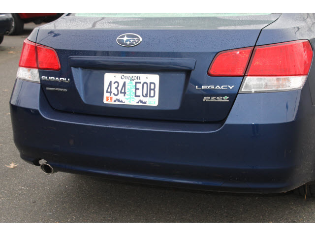 Subaru Legacy 2010 photo 3