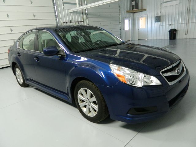Subaru Legacy 2010 photo 2