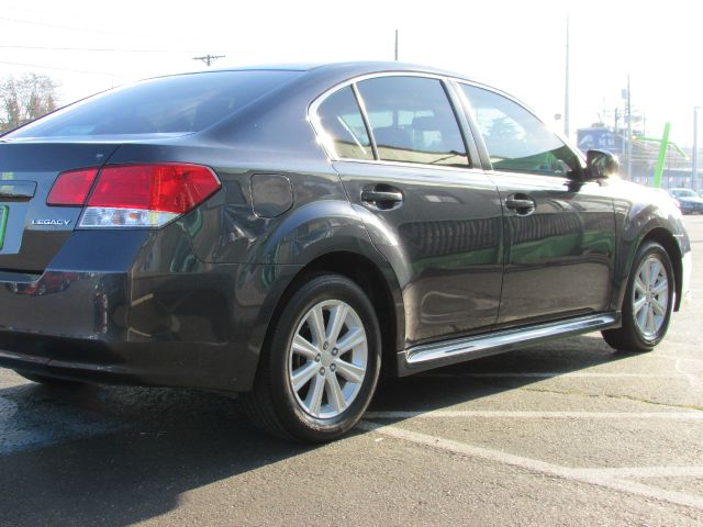 Subaru Legacy 2011 photo 0