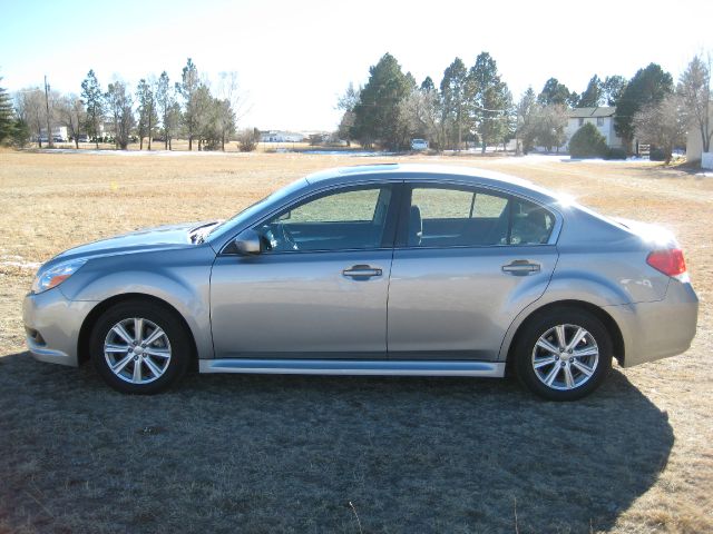 Subaru Legacy 2011 photo 3