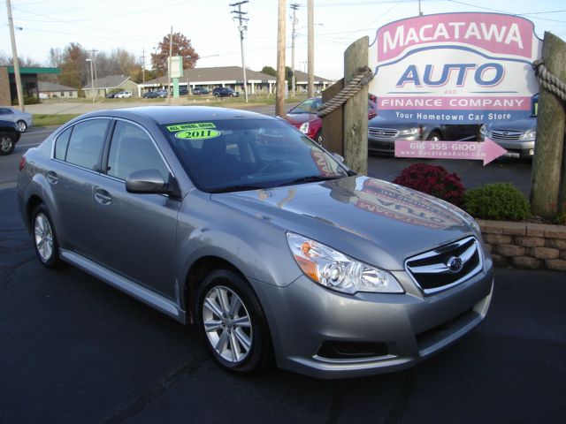 Subaru Legacy 2011 photo 2