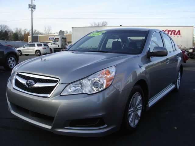 Subaru Legacy 2011 photo 3