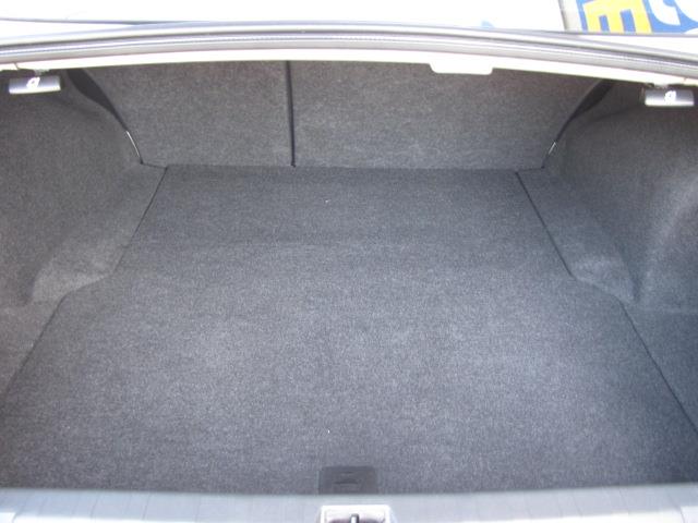 Subaru Legacy 2011 photo 10