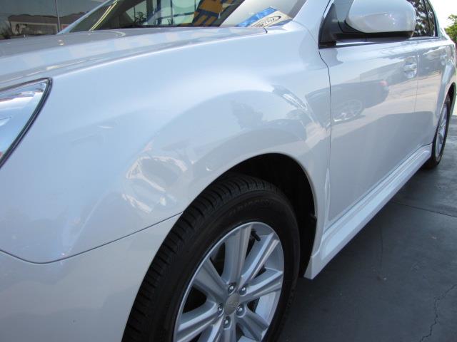 Subaru Legacy 2011 photo 22