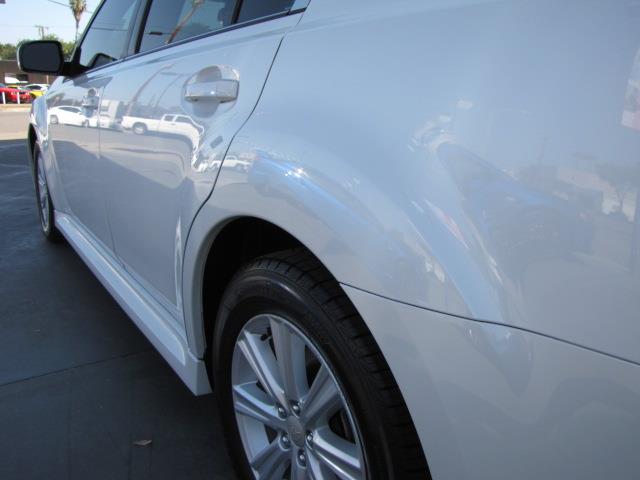 Subaru Legacy 2011 photo 5