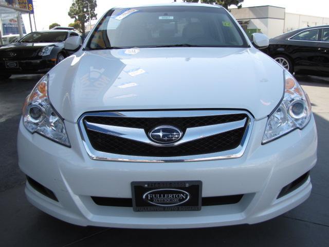 Subaru Legacy 2011 photo 8