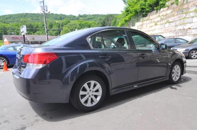 Subaru Legacy 2011 photo 12