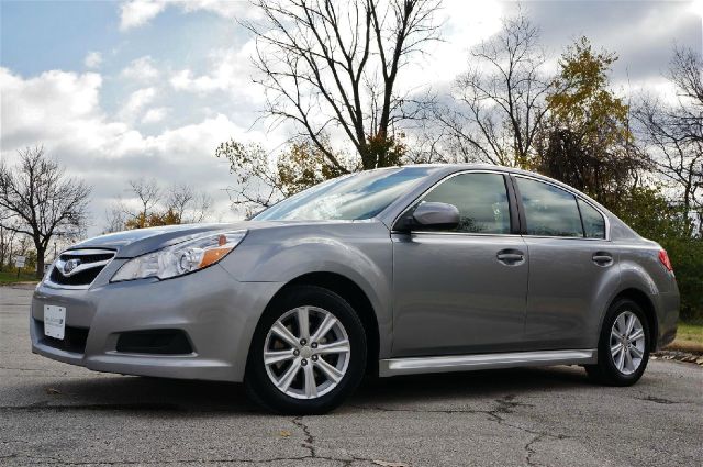 Subaru Legacy 2011 photo 3