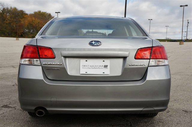 Subaru Legacy 2011 photo 4