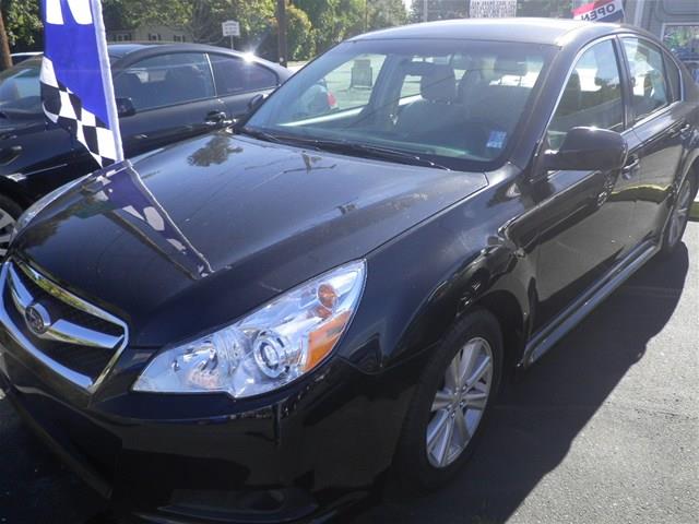 Subaru Legacy 2011 photo 1