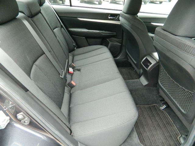 Subaru Legacy 2011 photo 12