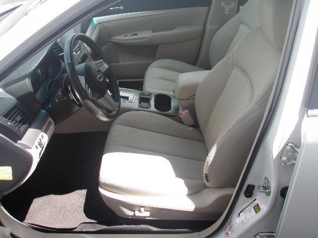 Subaru Legacy 2011 photo 1