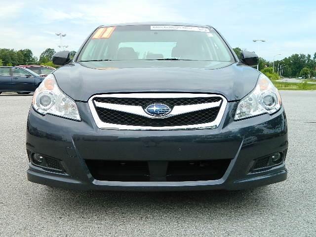 Subaru Legacy GT SE V6 Sedan