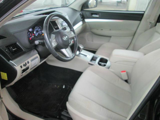 Subaru Legacy 2011 photo 3