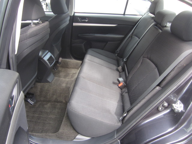 Subaru Legacy 2012 photo 2