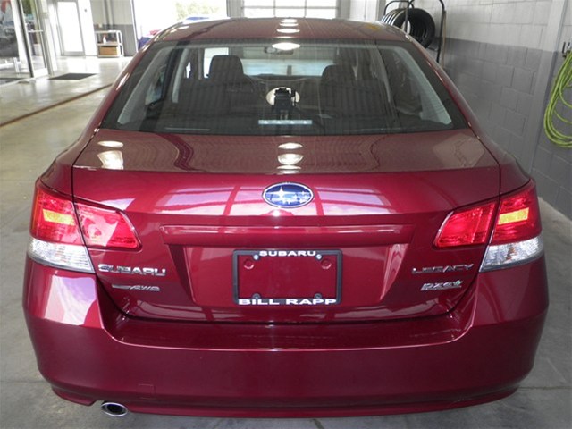 Subaru Legacy 2012 photo 0