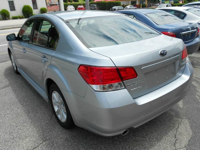 Subaru Legacy 2012 photo 1