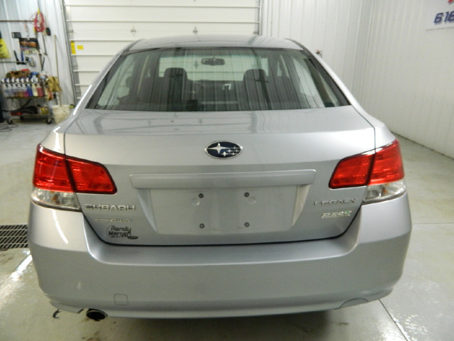 Subaru Legacy 2012 photo 0