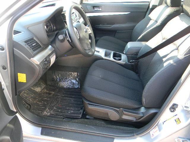 Subaru Legacy 2012 photo 3