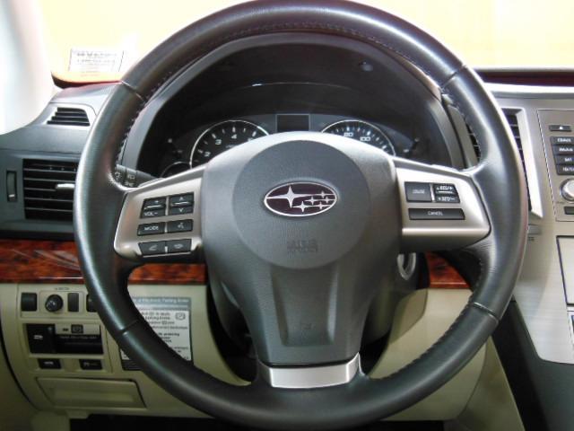 Subaru Legacy 2012 photo 21