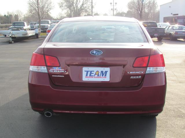 Subaru Legacy 2012 photo 3
