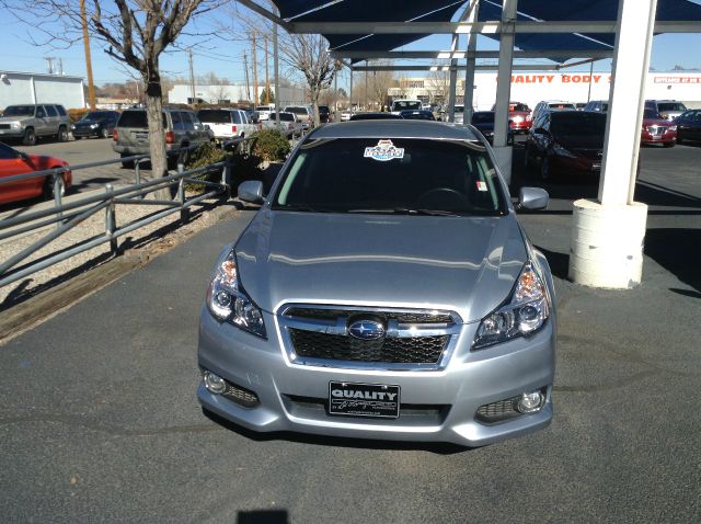 Subaru Legacy 2013 photo 2