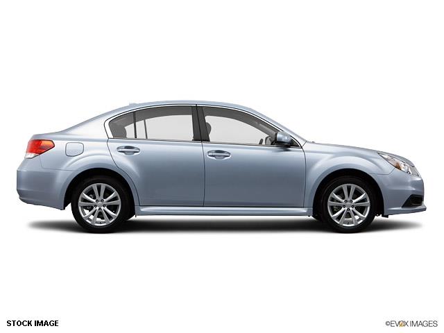 Subaru Legacy 2014 photo 1