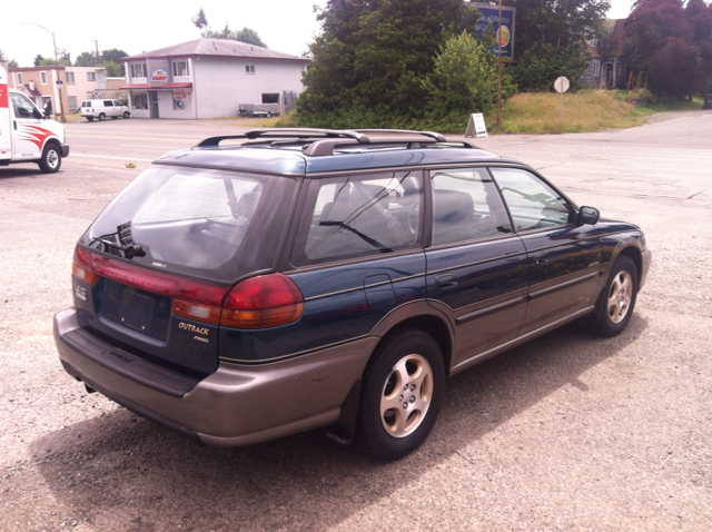 Subaru Legacy Wagon 1998 photo 0