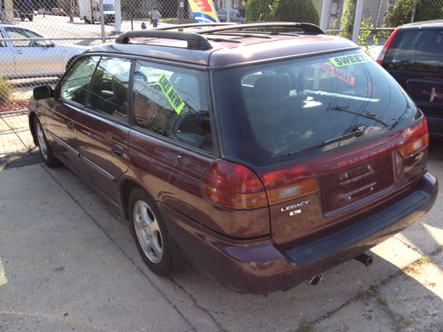 Subaru Legacy Wagon 1999 photo 3