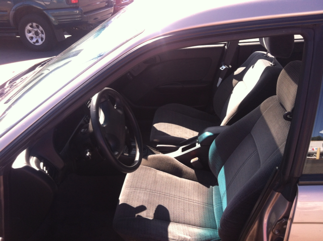 Subaru Legacy Wagon 1999 photo 2